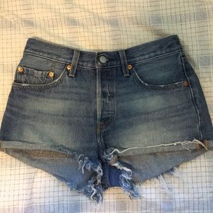 Levi’s mid-rise 501 shorts